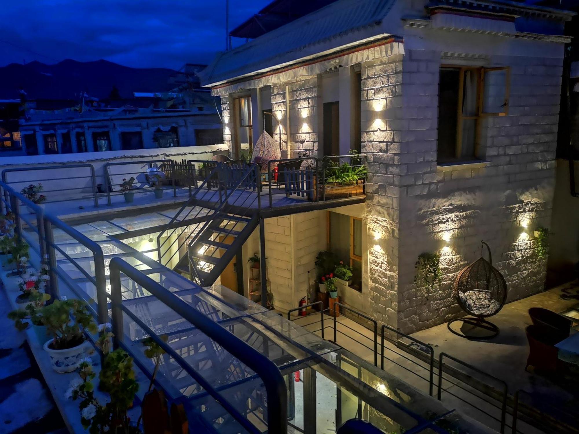 Fengma Feiyang Hostel Lhasa Eksteriør billede