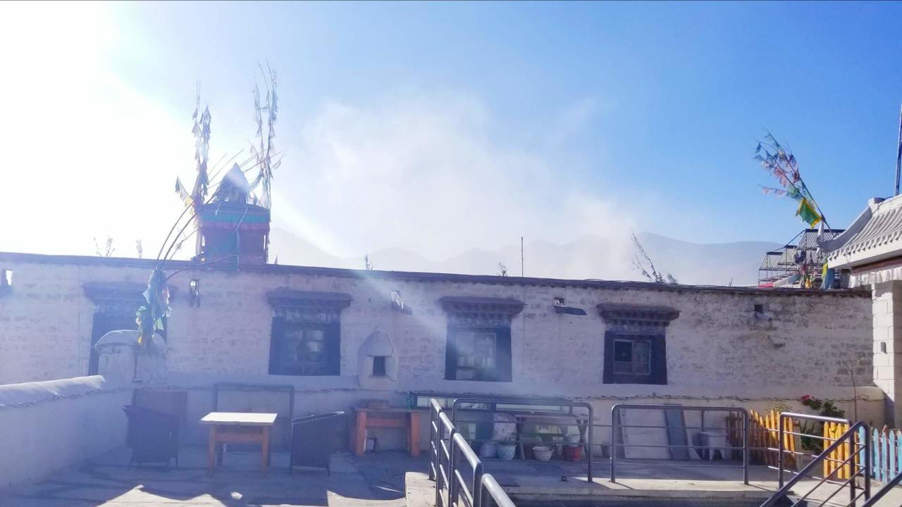 Fengma Feiyang Hostel Lhasa Eksteriør billede
